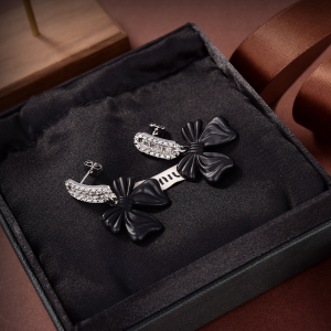 Luxury Womens Jewelry MiuMiu Earring Miu Miu Black Bowknot Earrings A152PP120 AA172769