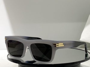 Bottega Veneta Luxury Sunglasses BV1058 