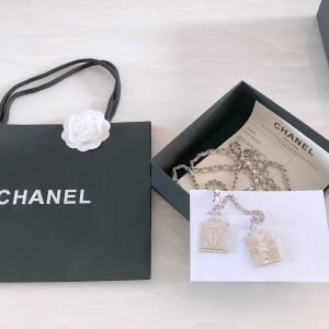 Luxury Womens Belts Chanel 2022 Chain Belt with Crystal CC and No5 A191PP240 AA173541