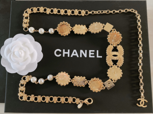 Luxury Womens Belts Chanel 2022 Chain Belt with Crystals CC A191PP280 AA173553