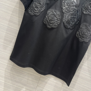 Luxury Womens Clothing Chanel Black Camellia Cotton T Shirt SML A29PP380 AA173599