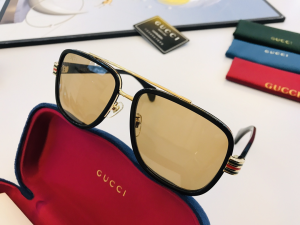 Gucci Luxury Sunglasses GG0448S 