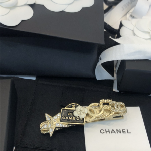 Luxury Womens Jewelry Chanel Hair Clip Chanel Gold Charms Hair Clip A39PP150 AA174176