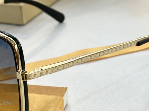 Replica Womens Sunglasses Louis Vuitton Luxury Sunglasses Z1335 A65PP180 AA174302