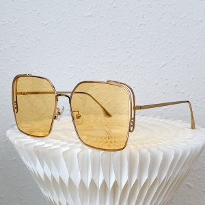 Fendi Luxury Sunglasses FF0536 