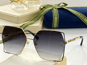 Gucci Luxury Sunglasses NY0920s 