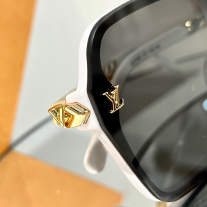 Replica Womens Sunglasses Louis Vuitton Luxury Sunglasses Z2178W A65PP180 AA174955
