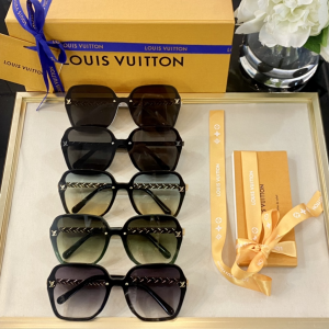 Replica Womens Sunglasses Louis Vuitton Luxury Sunglasses Z2178W A65PP180 AA174955
