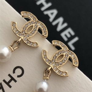 Replica Womens Jewelry Chanel Earring Chanel Pearls Earrings A39PP170 AA175212