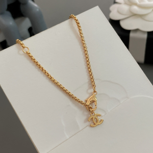 Luxury Womens Jewelry Chanel Vintage Coco Pendant Necklaces in Gold A152PP150 AA176069