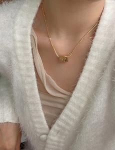 Luxury Womens Jewelry Chanel Vintage Coco Pendant Necklaces in Gold A152PP150 AA176069