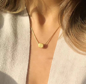 Luxury Womens Jewelry Chanel Vintage Coco Pendant Necklaces in Gold A152PP150 AA176069