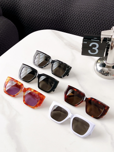 Replica Womens Sunglasses Celine Replica Sunglasses CL4S491 A65PP180 AA176396