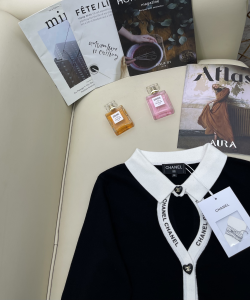 Replica Womens Clothing Chanel Black Knitwear Tops SML A40PP580 AA176641