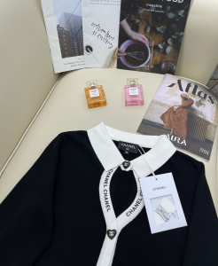 Replica Womens Clothing Chanel Black Knitwear Tops SML A40PP580 AA176641