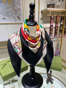 Replica Womens Scarf Gucci Music Print Silk Scarf in Black 90x90CM A144PP190 AA177056