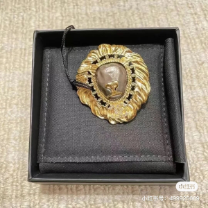 Luxury Womens Jewelry Chanel Brooch Chanel Gold Lion Head Brooch A39PP140 AA177179