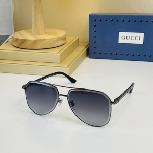 Gucci Replica Sunglasses GG1070 