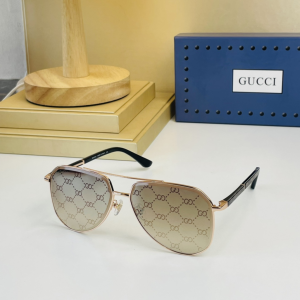 Gucci Replica Sunglasses GG1070 