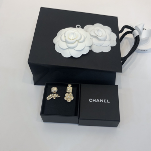 Replica Womens Jewelry Chanel Gold 4in1 Earrings A39PP140 AA177891
