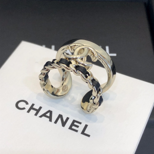 Chanel Gold CC Rong 