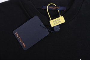 Replica Womens Clothing Louis Vuitton Black Cotton T Shirt XS To L A130PP280 AA178338