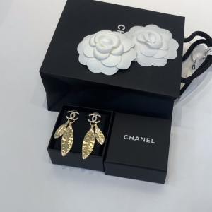 Replica Womens Jewelry Chanel Gold Crystals CC Leaf Earrings A39PP130 AA178236