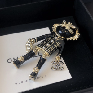 Replica Womens Jewelry Chanel Nautical Figural Enamel Brooch A39PP150 AA178237