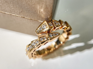 Replica Womens Jewelry Bvlgari VIP Serpenti Viper Diamonds Ring Gold A62PP290 AA178763