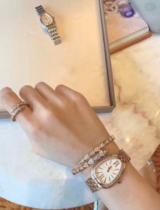 Replica Womens Jewelry Bvlgari VIP Serpenti Viper Diamonds Ring Gold A62PP290 AA178763