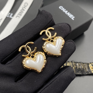 Replica Womens Jewelry Chanel Gold CC Heart Earrings A152PP110 AA178930