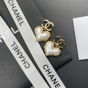 Replica Womens Jewelry Chanel Gold CC Heart Earrings A152PP110 AA178930