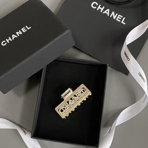 Replica Womens Jewelry Chanel Gold Monogram Hair Clip A152PP130 AA178928