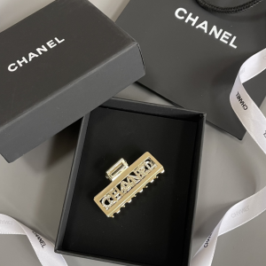 Replica Womens Jewelry Chanel Gold Monogram Hair Clip A152PP130 AA178928