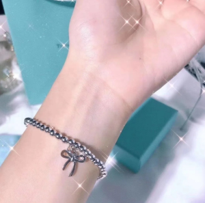 Replica Womens Jewelry Tiffany VIP Bow Bead Bracelet Silver A62PP180 AA178769