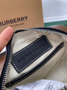 Replica Mens Handbags Burberry Check Crossbody Mens Bag 16x5x13CM A197PP480 AA179556