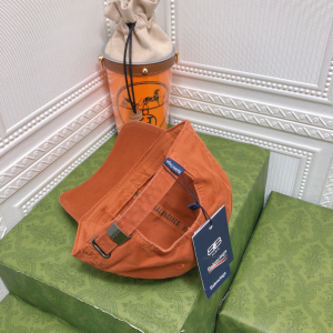 Replica Womens Hats Balenciaga BB Orange Canvas Baseball Hat A190PP95 AA179524