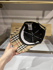 Replica Womens Hats Burberry Bear Beige Canvas Baseball Hat A190PP90 AA179518