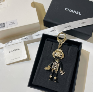 Replica Womens Jewelry Chanel VIP Crystal Bag Charms A62PP180 AA179297