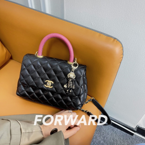 Replica Womens Jewelry Chanel VIP Crystal Bag Charms A62PP180 AA179297