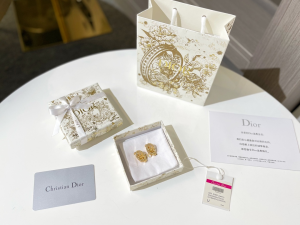 Replica Womens Jewelry Dior VIP Crystals Gold CD Earrings A62PP180 AA179301