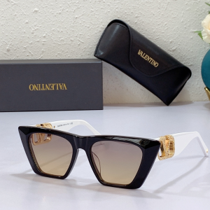 Valentino Replica Sunglasses VA5002 
