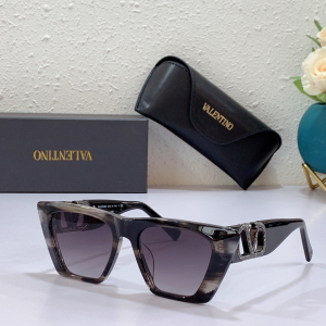 Valentino Replica Sunglasses VA5002 