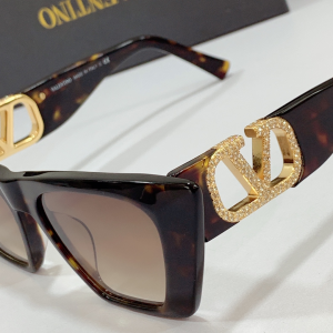 Replica Womens Sunglasses Valentino Replica Sunglasses VA5002 A182PP180 AA179482