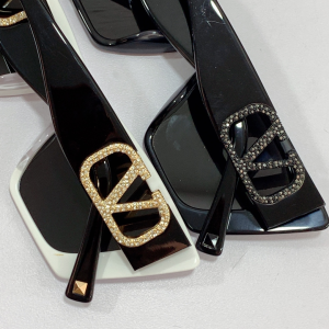 Replica Womens Sunglasses Valentino Replica Sunglasses VA5002 A182PP180 AA179482