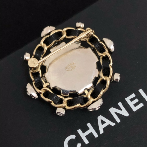 Replica Womens Jewelry Chanel Crystals CC Brooch A39PP150 AA179926