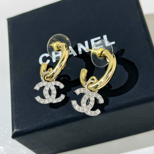 Replica Womens Jewelry Chanel VIP Crystals CC Drop Earrings A62PP180 AA179945