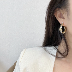 Replica Womens Jewelry Chanel VIP Gold CC Diamond Flowers Earrings A62PP180 AA179954