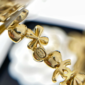 Replica Womens Jewelry Chanel VIP Gold CC Diamond Flowers Earrings A62PP180 AA179954