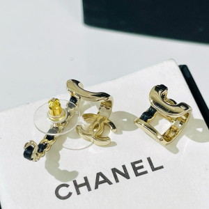 Replica Womens Jewelry Chanel VIP Gold CC Leather Earrings A62PP180 AA179950